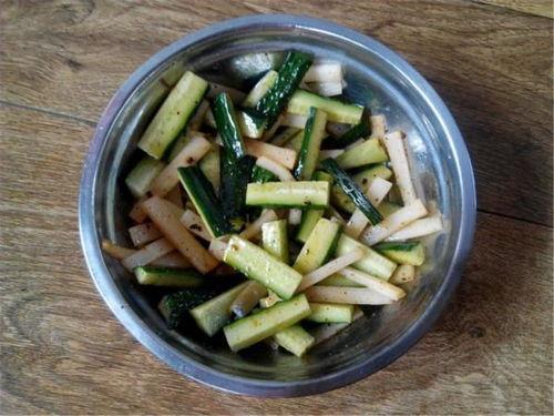 娱乐圈吃瓜吃笋,吃瓜吃笋，揭秘明星幕后故事